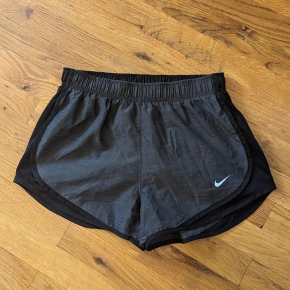 Nike Dri Fit Running Shorts Women's Small - Picture 1 of 3